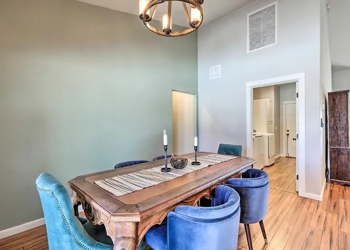 Spacious W/ Yard: Near Hiking! * Williams