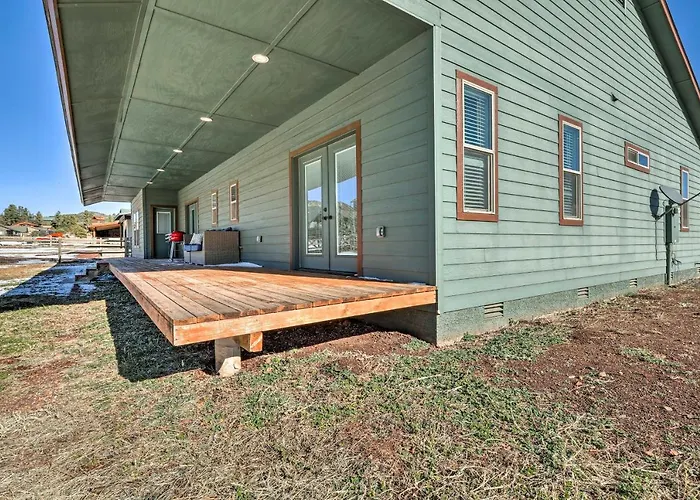 Spacious W/ Yard: Near Hiking! * Williams